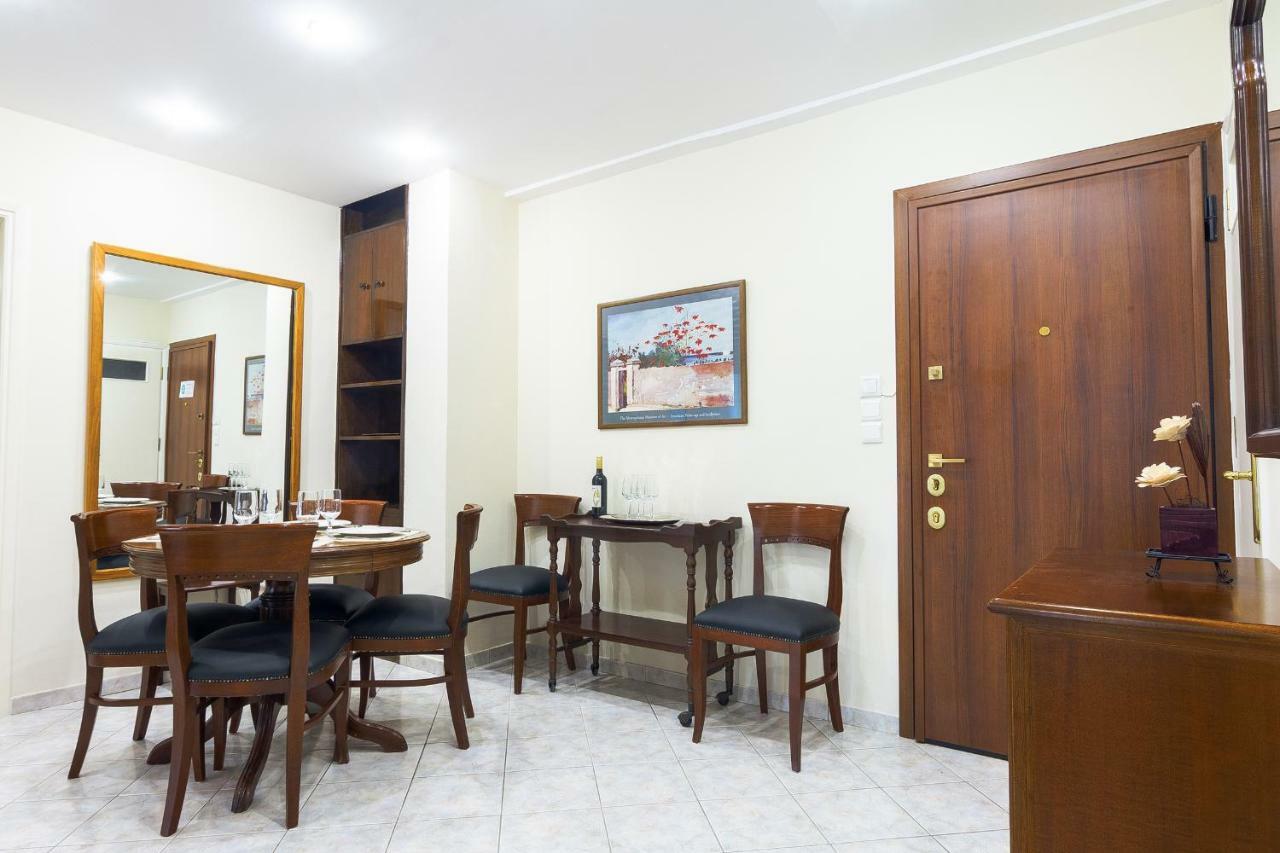 Classy 2 Bedroom Apartment Near Acropolis & Metro アテネ エクステリア 写真