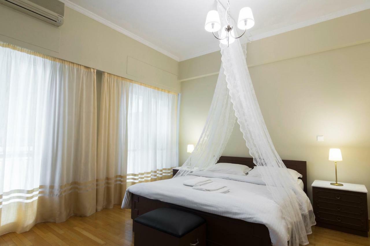 Classy 2 Bedroom Apartment Near Acropolis & Metro アテネ エクステリア 写真